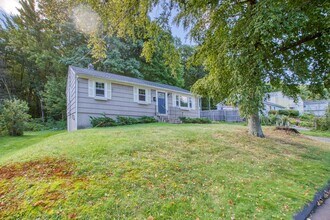 171 Newell Ave in Bristol, CT - Building Photo - Building Photo