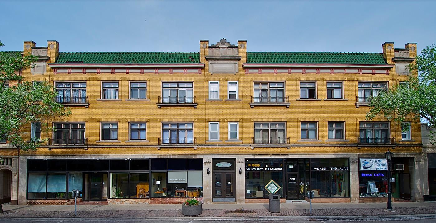 165 S. Oak Park Ave. in Oak Park, IL - Building Photo