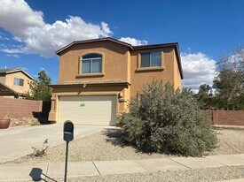 7805 S Hidden Places Loop in Tucson, AZ - Building Photo