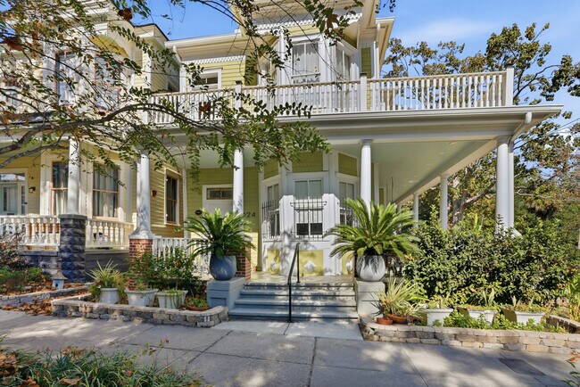 524 E Henry St in Savannah, GA - Building Photo - Building Photo