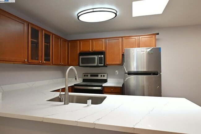 420 Dempsey Rd in Milpitas, CA - Building Photo - Building Photo