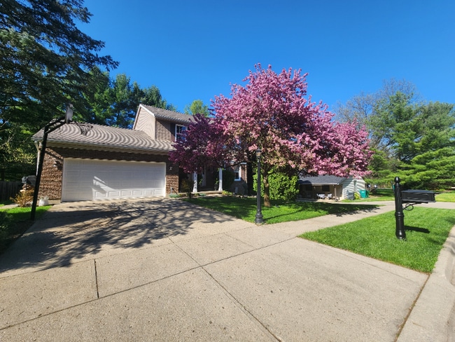 4410 Pine Brook Ct in Dayton, OH - Building Photo - Building Photo