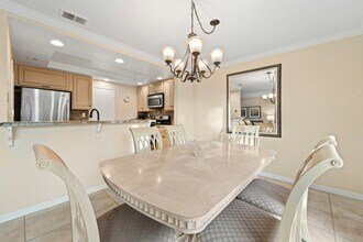 6917 Camino Revueltos in San Diego, CA - Building Photo - Building Photo