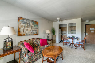 Rosehaven Manor Apartments in Flint, MI - Building Photo
