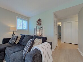 281 Gardner Ave in New London, CT - Building Photo - Building Photo