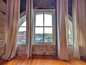 2400 Mechanic St in Galveston, TX - Building Photo - Building Photo