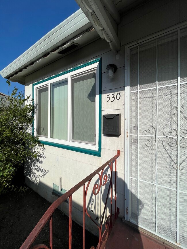 530 Madison Ave, Unit 530 in Redwood City, CA - Building Photo - Building Photo