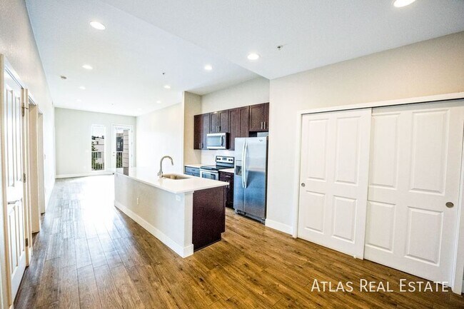 property at 2905 W 25th Ave