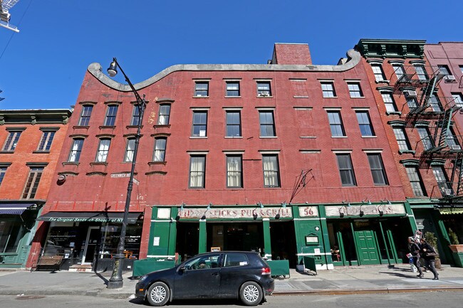 54-58 Greenwich Ave in New York, NY - Foto de edificio - Building Photo