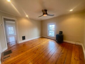 35 Broad St in Newburyport, MA - Building Photo - Building Photo