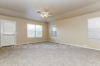 15711 Grey Fox in San Antonio, TX - Building Photo - Building Photo