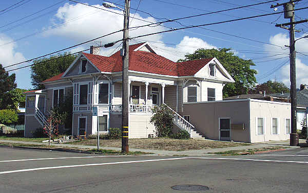 1701 Allston Way in Berkeley, CA - Foto de edificio - Building Photo