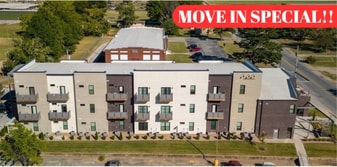 726 E Emma Ave in Springdale, AR - Building Photo