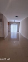 7337 Balboa Blvd in Los Angeles, CA - Building Photo - Building Photo