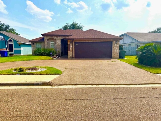 1109 Sapphire St in Laredo, TX - Building Photo - Building Photo