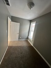 1817 N 22nd St in Milwaukee, WI - Foto de edificio - Building Photo