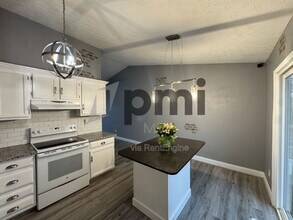 1019 Cowton Dr in Columbus, OH - Building Photo - Building Photo