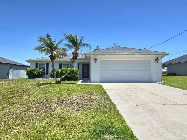 1243 NW 22nd Ave in Cape Coral, FL - Building Photo - Building Photo