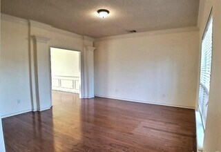 718 Butternut Dr in Garland, TX - Building Photo - Building Photo