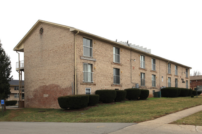 Villa Green Apartments in Lexington, KY - Building Photo - Building Photo