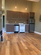 1815 Putnam Ave-Unit -2R in Queens, NY - Building Photo - Building Photo