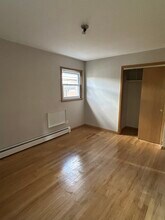 5714 N Lowell Ave, Unit 2 in Chicago, IL - Building Photo - Building Photo