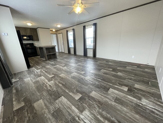 38039 Pardo Dr in Clinton Township, MI - Building Photo - Building Photo