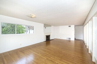 4287 Pomona Ave in Palo Alto, CA - Building Photo - Building Photo