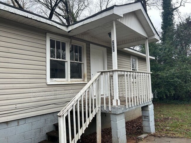 property at 222 N 15th St