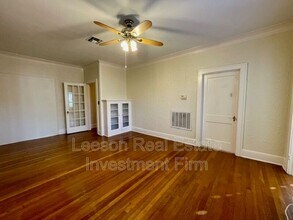 458 Forest Ave in Shreveport, LA - Building Photo - Building Photo