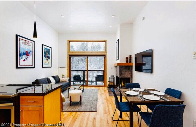 1050 Waters Ave in Aspen, CO - Building Photo - Building Photo