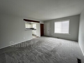 3302 Greenfield Rd in Royal Oak, MI - Building Photo - Building Photo