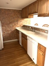 60 Broadlawn Park, Unit 3c in Boston College, MA - Building Photo - Building Photo