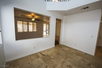 10655 Lunar Crest Ave in Las Vegas, NV - Building Photo - Building Photo