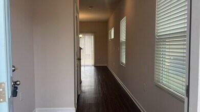 128 Boone Lake Way in Fuquay Varina, NC - Building Photo - Building Photo