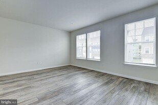 3012 Cardinal Bluff Ct in Severn, MD - Building Photo