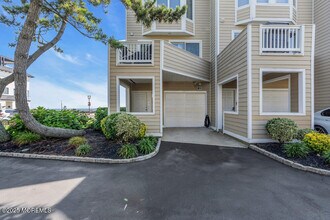 152 Ocean Blvd N in Long Branch, NJ - Building Photo - Building Photo
