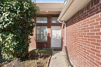 2020 Raven Ln in Lewisville, TX - Building Photo - Building Photo