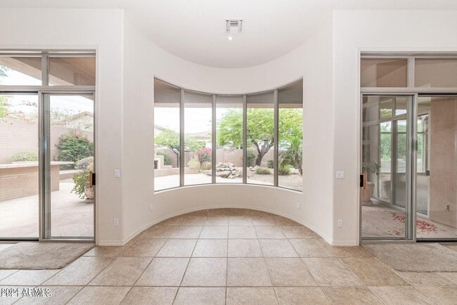 11473 E Blanche Dr in Scottsdale, AZ - Foto de edificio - Building Photo