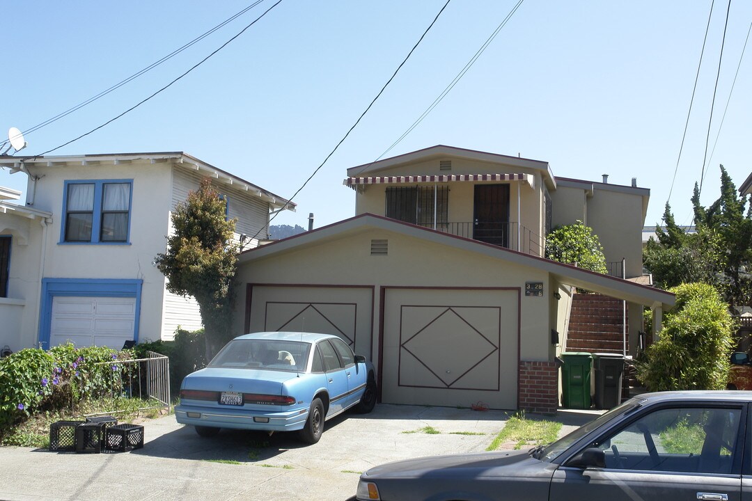 3826-3828 Redding St in Oakland, CA - Building Photo