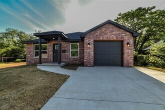 1417 Mallard Dr in Del City, OK - Building Photo - Building Photo