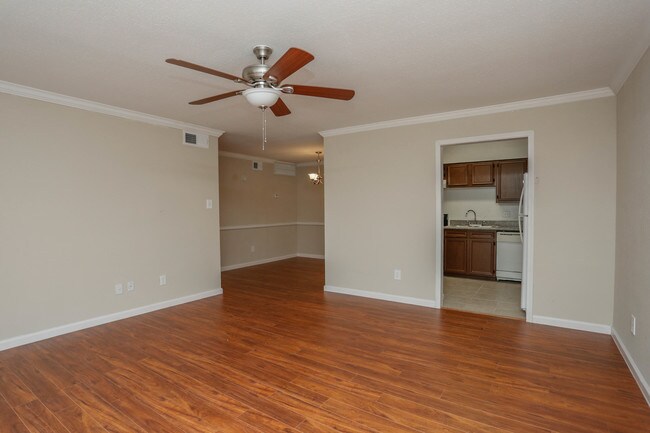 Diamante Apartment Homes in Houston, TX - Building Photo - Interior Photo