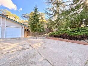 109 Johnston Ct in Folsom, CA - Building Photo - Building Photo
