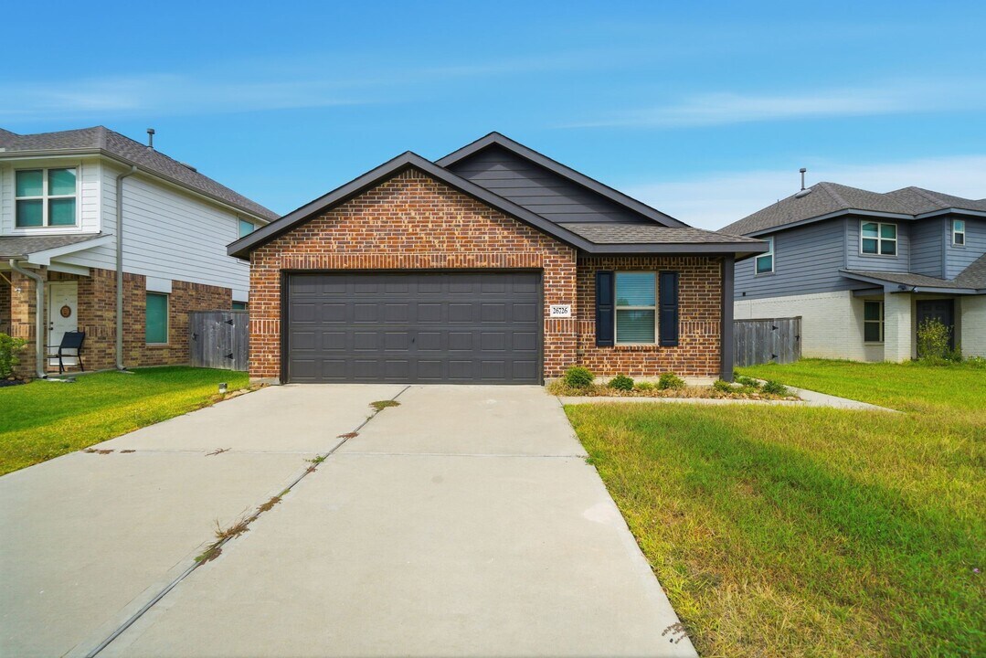26726 Wilderye Cv Ln in Katy, TX - Building Photo