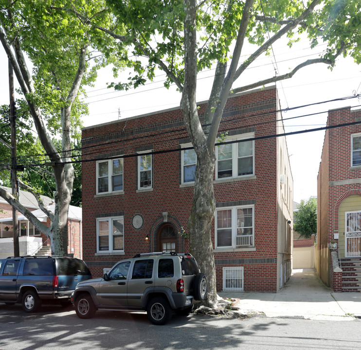 1922 Colden in Bronx, NY - Building Photo