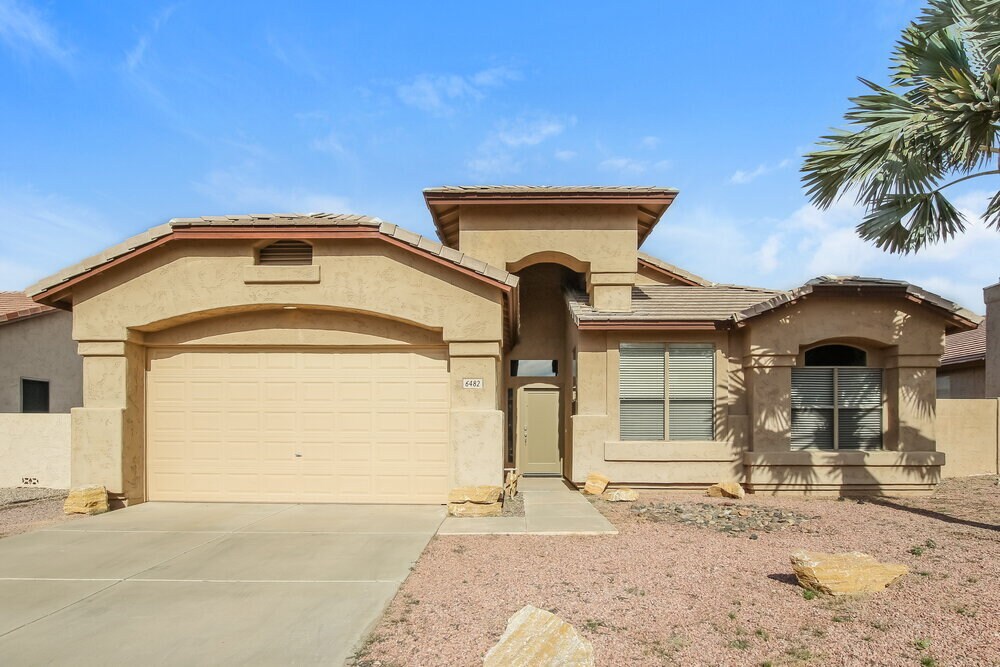 6482 W Matilda Ln in Glendale, AZ - Building Photo
