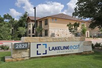 Lakeline East Apartments in Cedar Park, TX - Foto de edificio - Building Photo