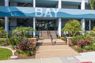 Bay Apartments in San Diego, CA - Building Photo