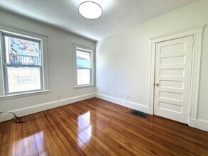 46 Spring Park Ave, Unit 1 in Boston, MA - Building Photo - Building Photo