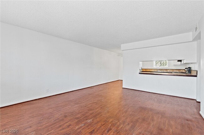 24 Rose St in North Las Vegas, NV - Building Photo - Building Photo
